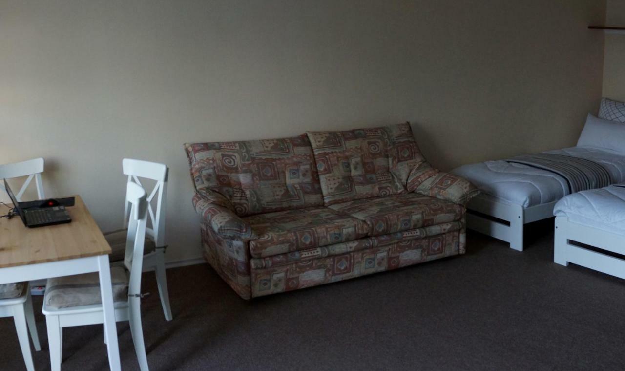 Sunny 1-Room Apartment Near Railway Station ガルミッシュ・パルテンキルヒェン エクステリア 写真